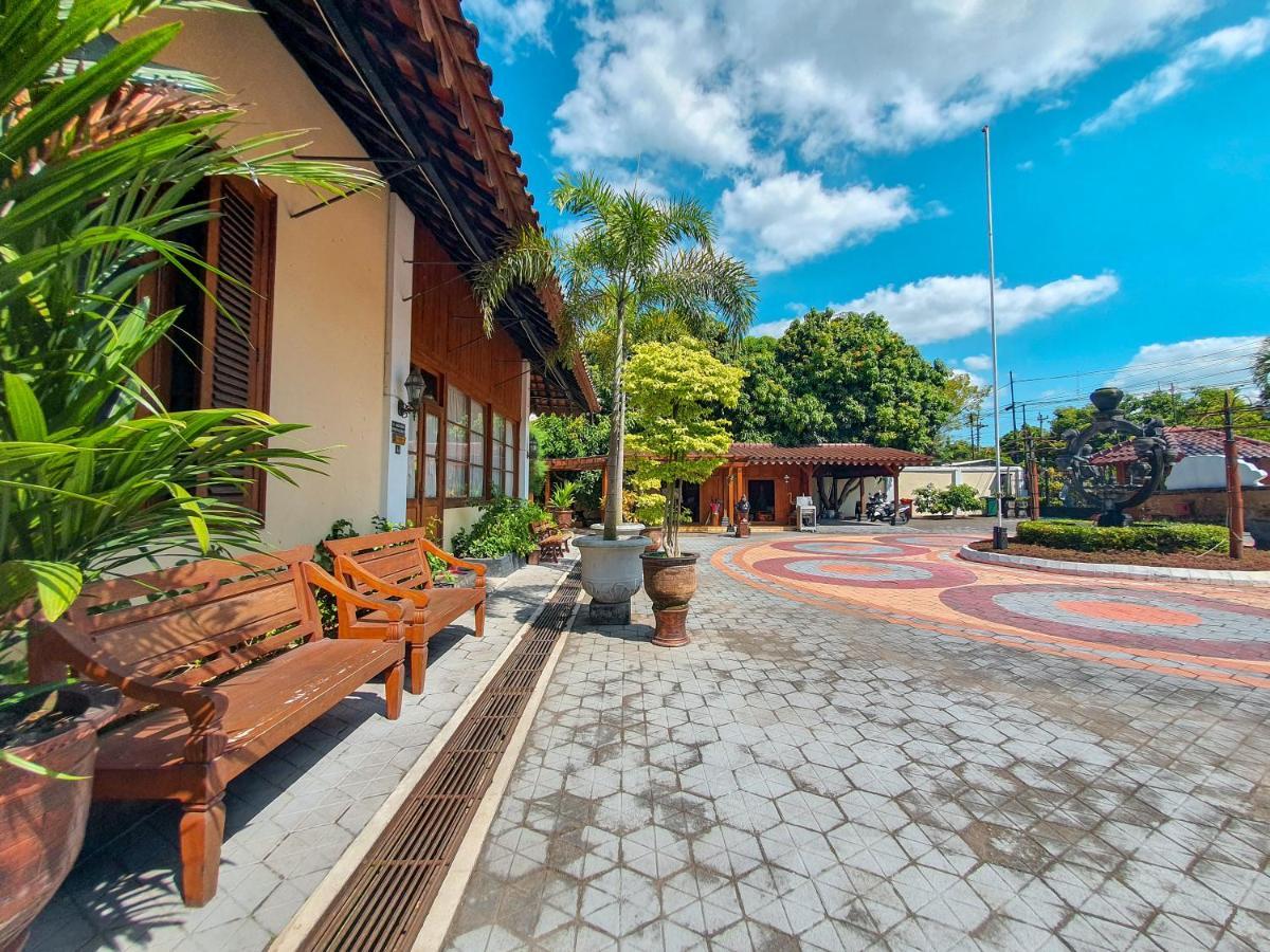 Dem Ayem Heritage Guest House يوغياكارتا المظهر الخارجي الصورة